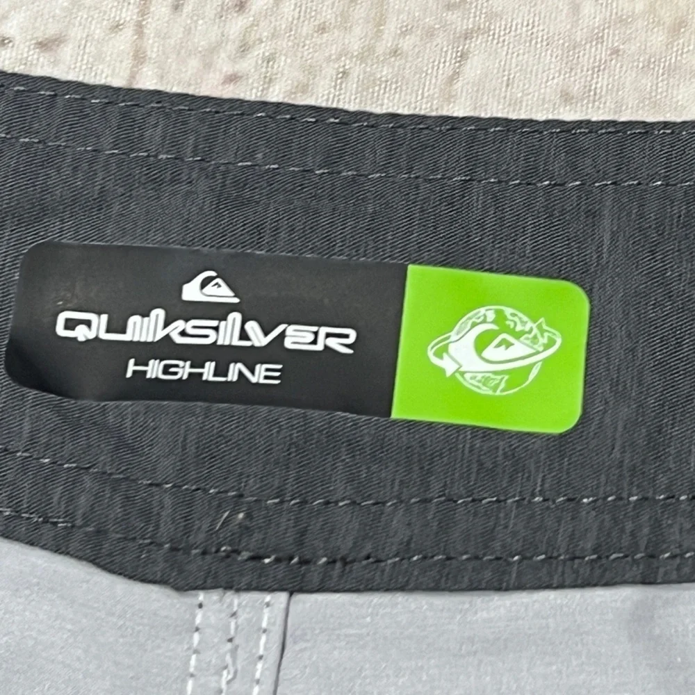 Quicksilver Summer Board Shorts Bathing Suit Swim Trunks Men's Surfer